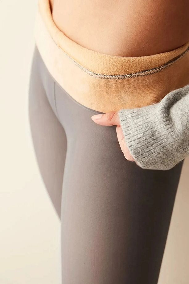 FrostSkin™ Termal Külotlu Çorap – Kürklü İç Astarlı, İnce Formda Kışlık Konfor
